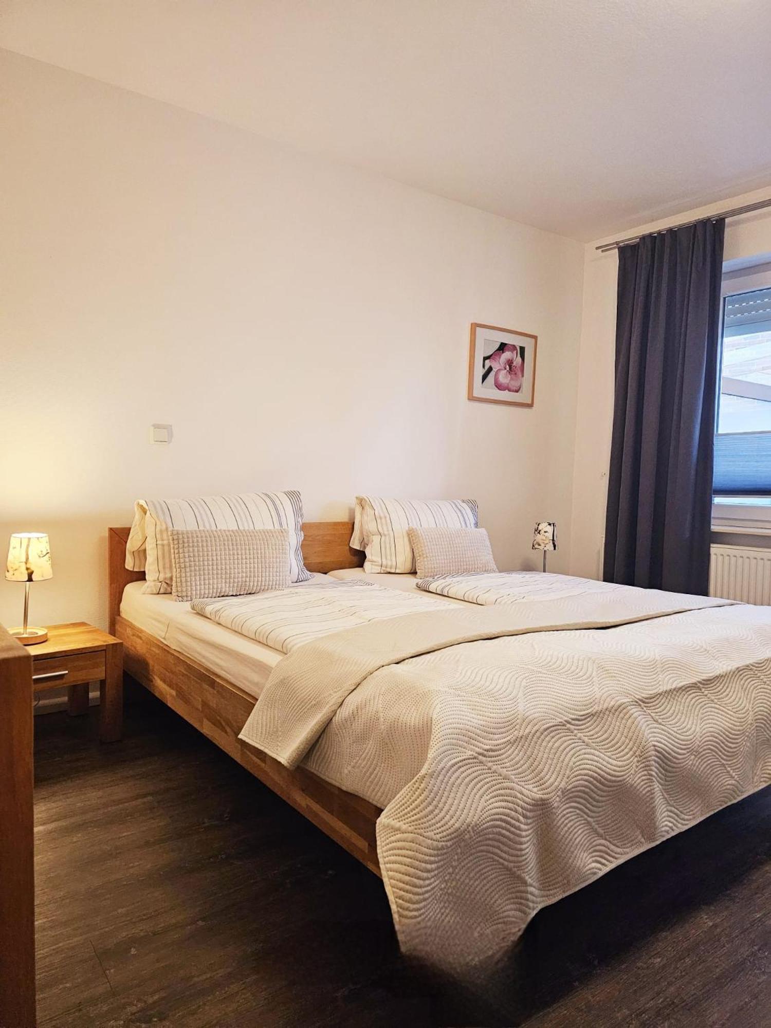 Pension Mondlicht Norddeich Norden Buitenkant foto